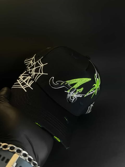 31 Hats ARACHNOPHOBIA